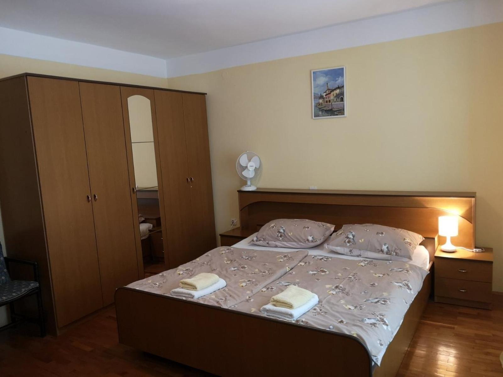 Apartments With A Parking Space Kampor, Rab - 5032 Rum bild
